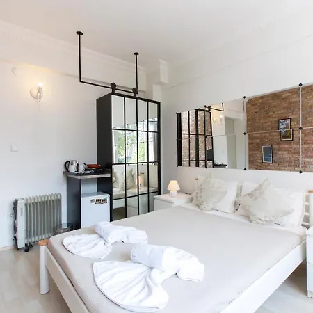 Aparthotel Antique Boutique 4*