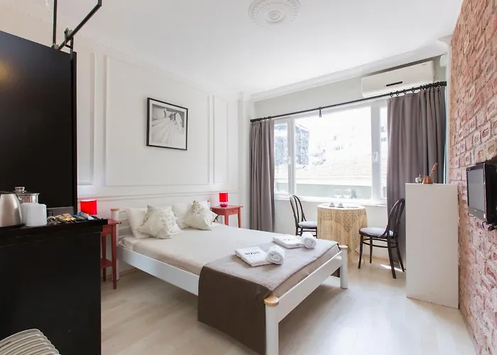 Aparthotel Antique Boutique 3*