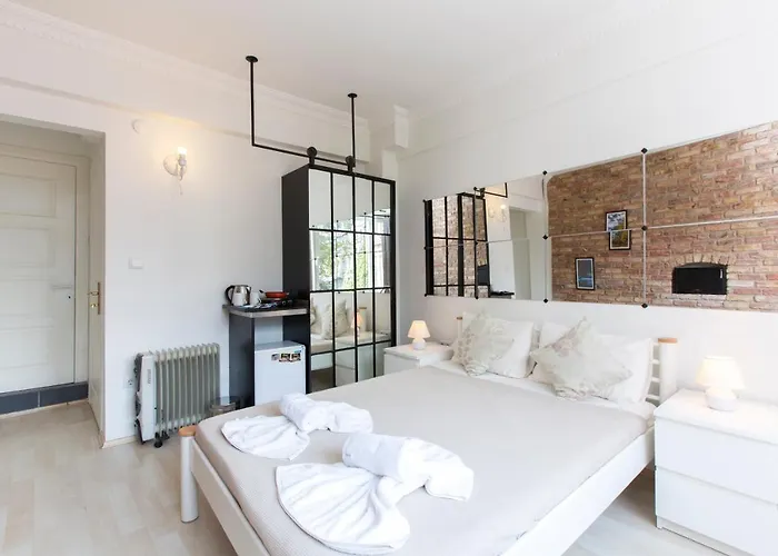 Aparthotel Antique Boutique 3*